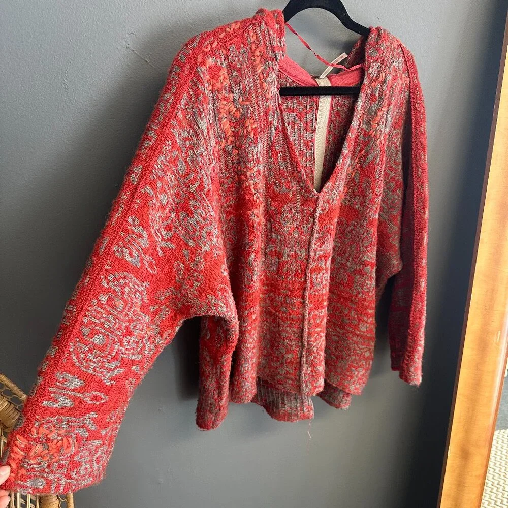 Free People Raggy Hoodie Sweater Womens Sz Medium Red Oversized Boho V-Neck Top - Picture 3 of 7